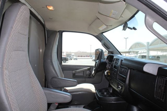 2017 Chevrolet Express Cutaway 3500 3500 VAN 139"