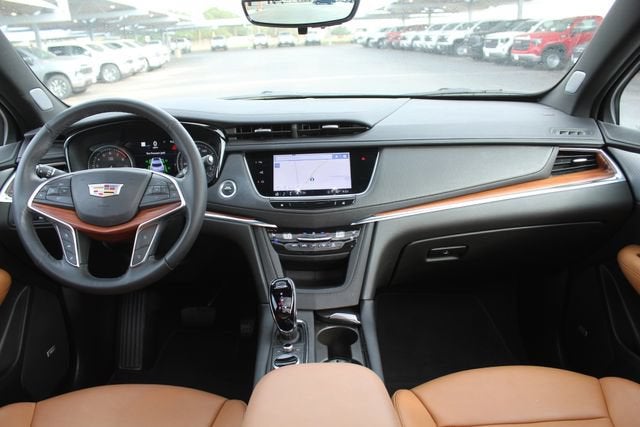 2024 Cadillac XT5 Premium Luxury