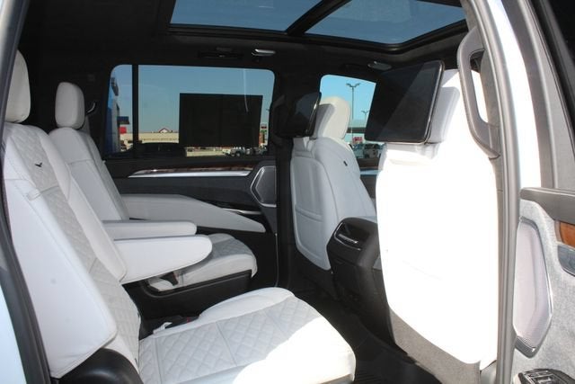 2026 Cadillac Escalade ESV Platinum Sport