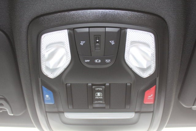 2024 RAM 2500 Tradesman Crew Cab 4x4 6'4" Box