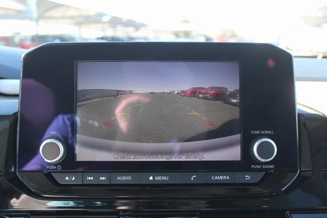 2023 Nissan Pathfinder SV