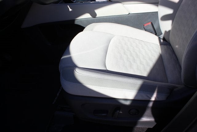 2023 Nissan Pathfinder SV