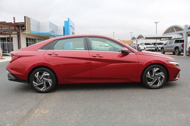 2024 Hyundai Elantra Limited