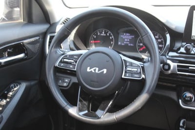 2022 Kia Seltos EX